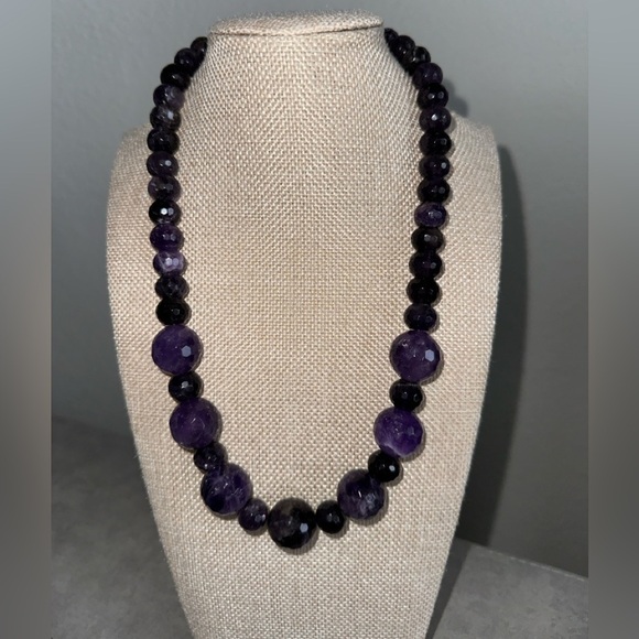 Amethyst necklace & earrings set by Jay King - Picture 4 of 10